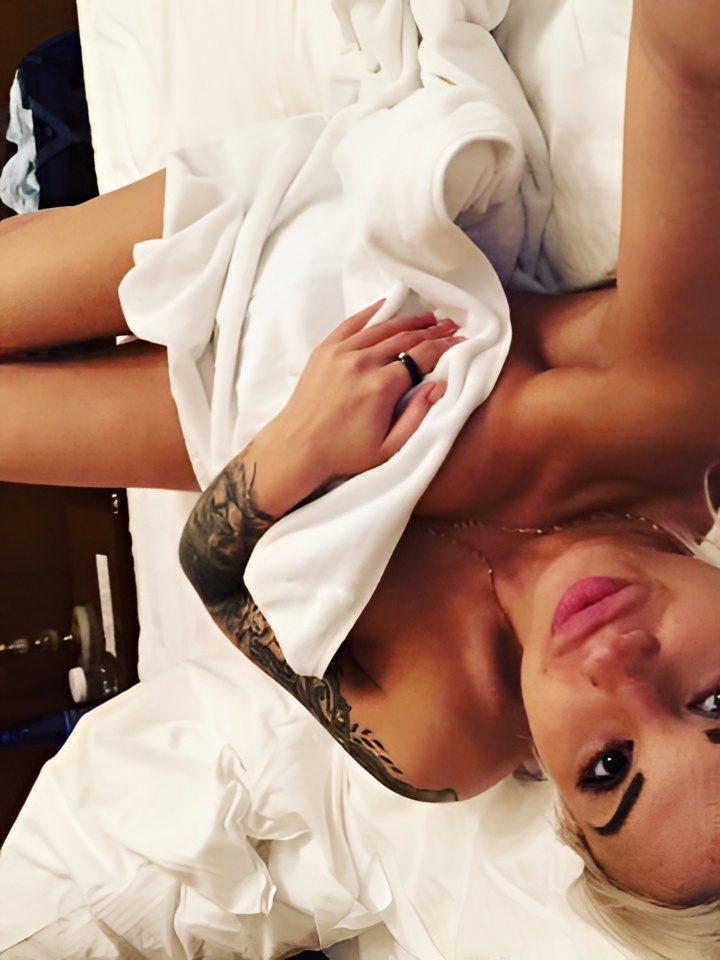 Индивидуалка Арина, доступна для личного знакомства от 2500 руб