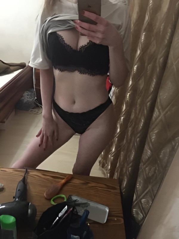 Лина привлекательная девушка из Копейска цена от 10000 руб